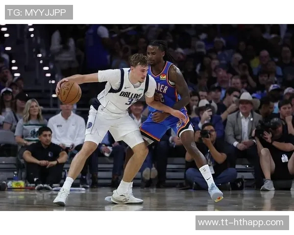 弗拉格单场狂砍35分成NBA历史未满19岁球员第三高得分仅次于詹姆斯 弗拉格单场狂砍35分成NBA历史未满19岁球员第三高得分仅次于詹姆斯