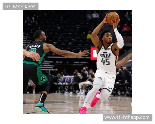 米切尔称赞朗佐组织能力提升三分球进步助力队友得分 米切尔称赞朗佐组织能力提升三分球进步助力队友得分